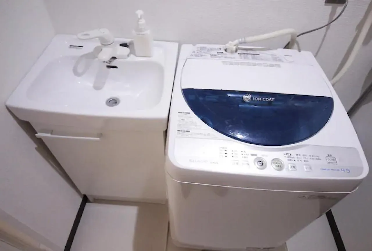 Apartment Central Field 4F Tokyo